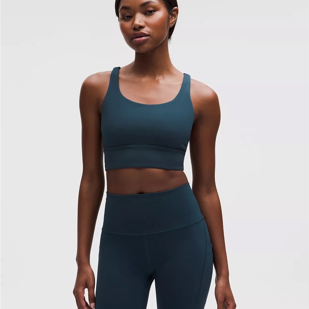 Women's Lululemon Energy longline Sports Bra size 4